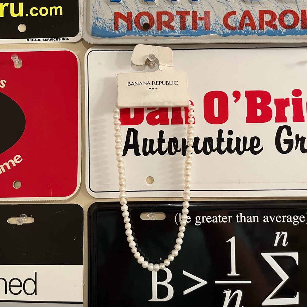 NWT- Banana Republic Mother of Pearl Choker with Gold Clasp